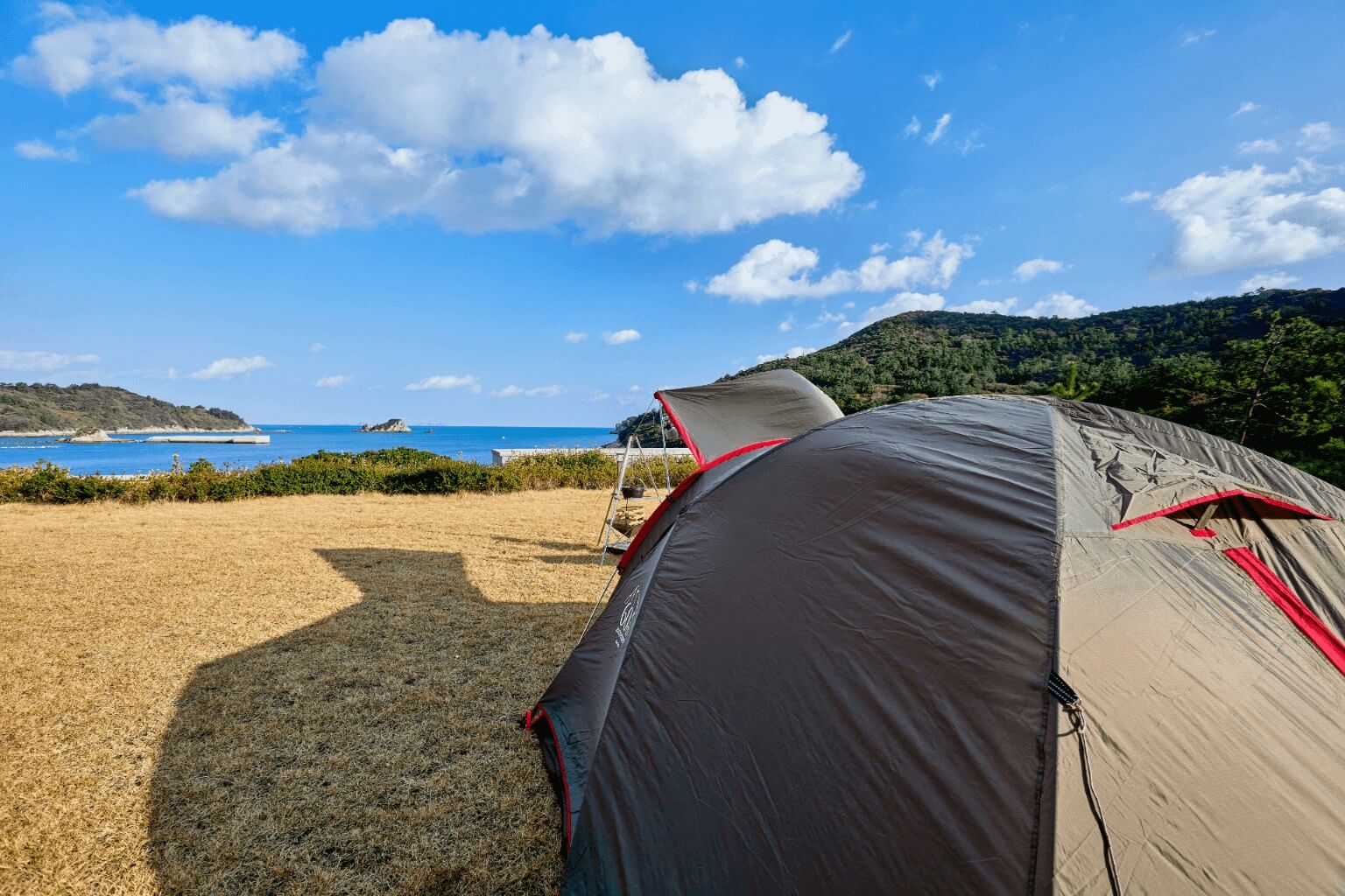 巨文島キャンプ場から見える海