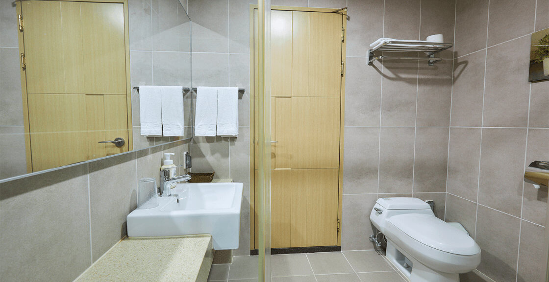 Ondol Room Bathroom Sink Toilet Geomundo Ocean Palace Hotel